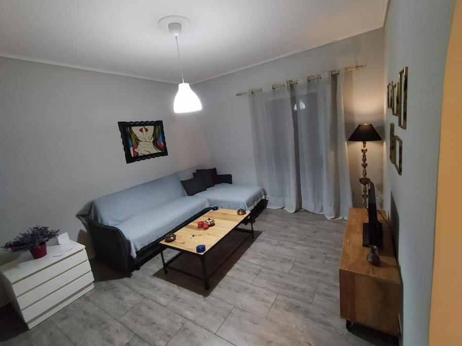 Nice& Cozy Flat 1Min From The Heart Of Athens.Wifi מראה חיצוני תמונה