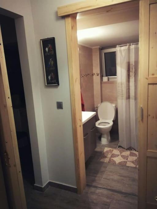 Nice& Cozy Flat 1Min From The Heart Of Athens.Wifi מראה חיצוני תמונה