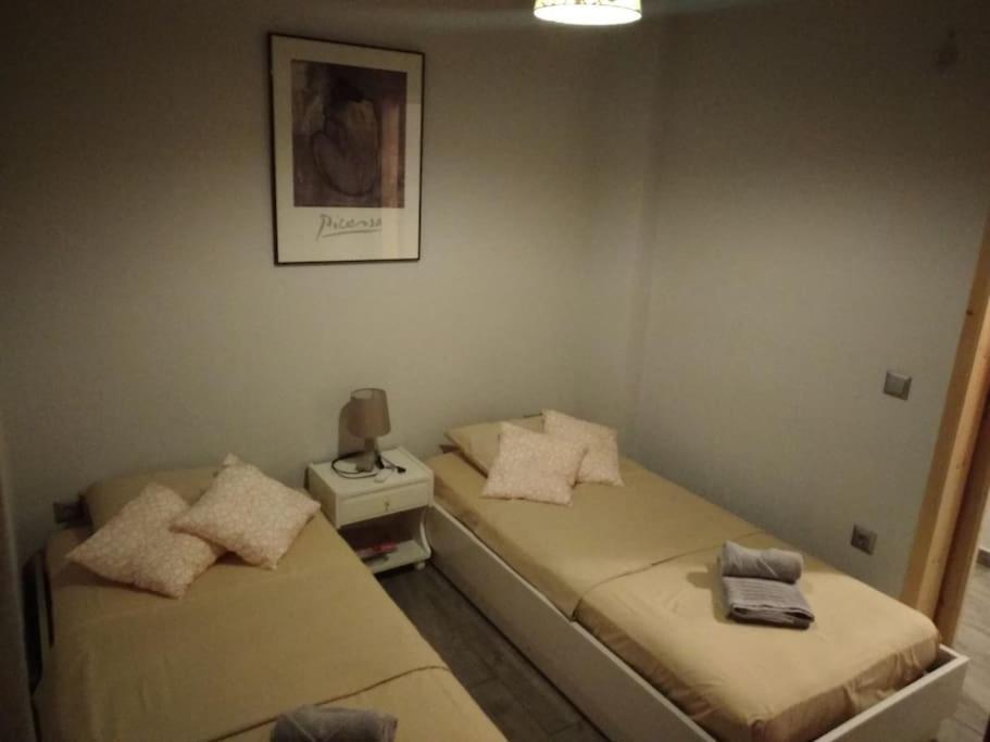 Nice& Cozy Flat 1Min From The Heart Of Athens.Wifi מראה חיצוני תמונה